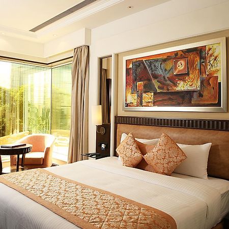 Inde Hotel Signature Tower Gurgaon Eksteriør billede