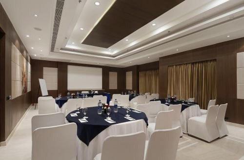 Inde Hotel Signature Tower Gurgaon Eksteriør billede